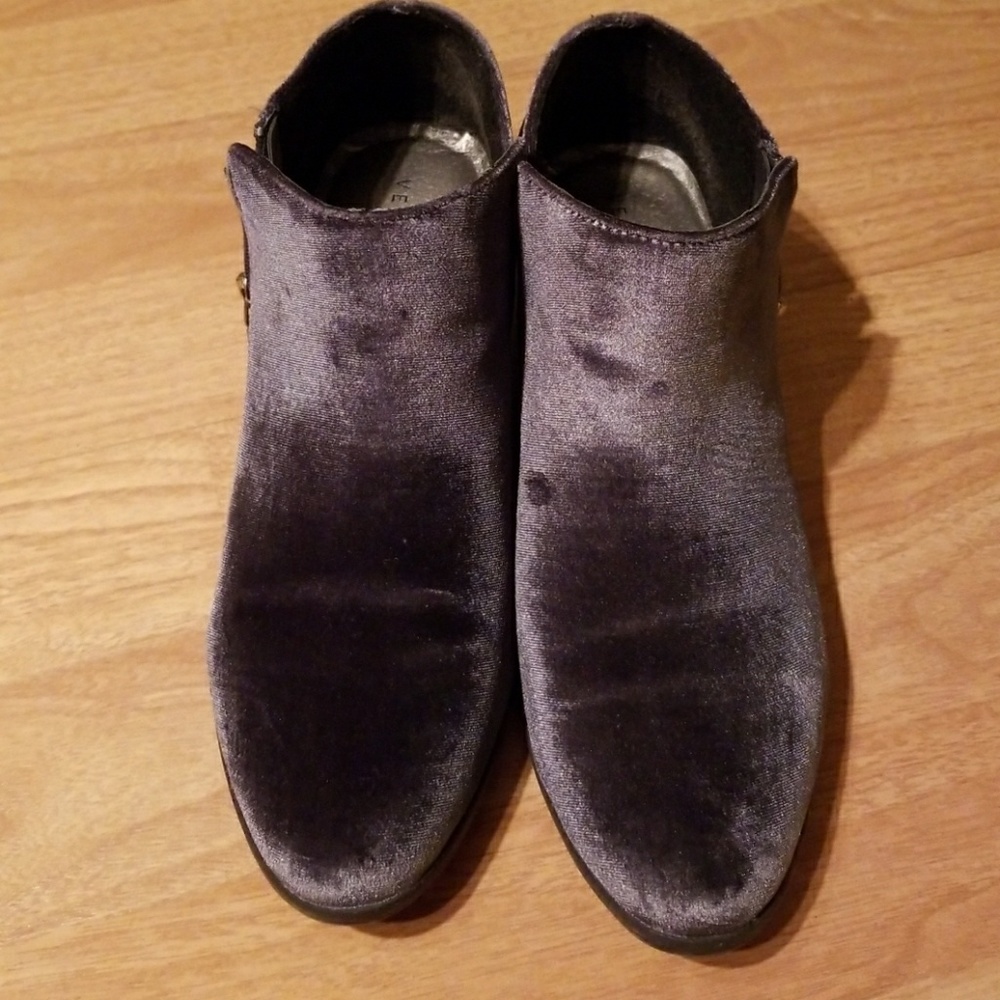 Women's shoes
